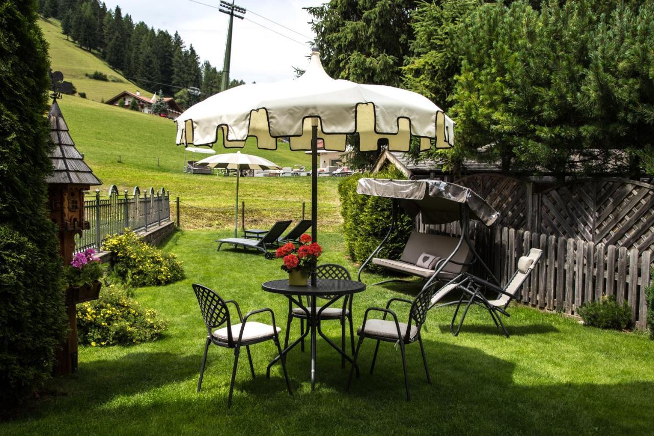 Garni Villa Maria Selva di Val Gardena Exteriör bild